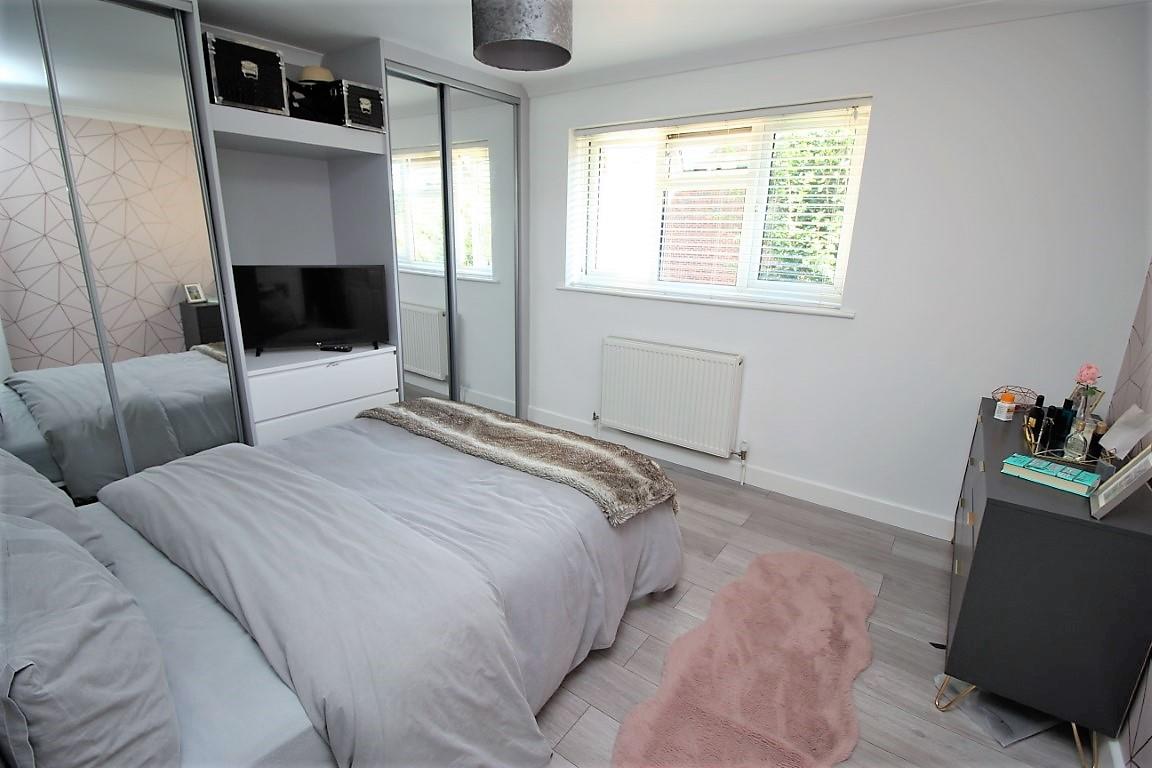 Warbreck Drive, Tilehurst, Reading